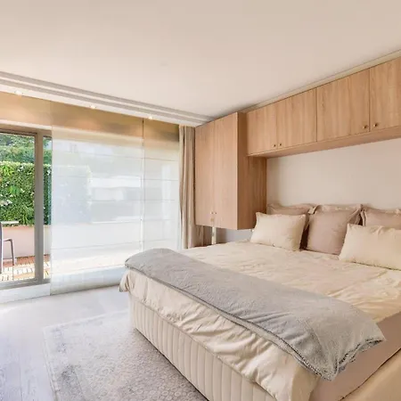 Prestigious 5br Avenue Foch - Arc De Triomphe