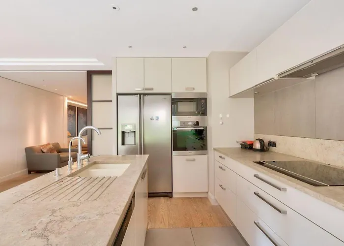 Prestigious 5br Avenue Foch - Arc De Triomphe Paryż
