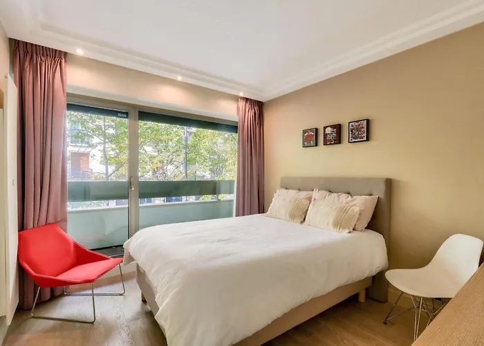 Prestigious 5br Avenue Foch - Arc De Triomphe Paryż