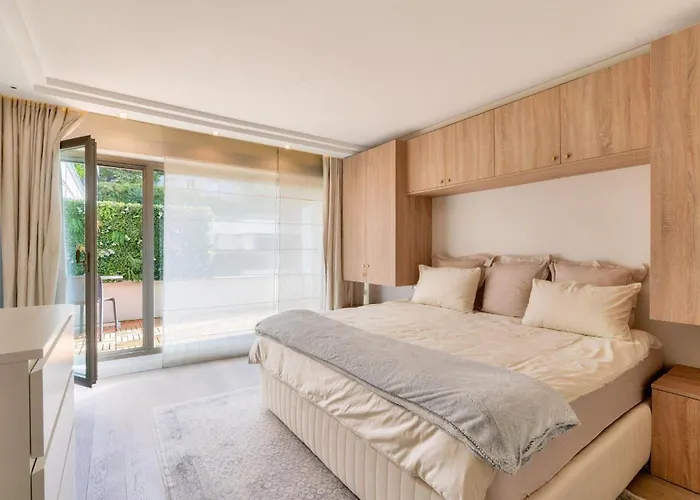 Prestigious 5br Avenue Foch - Arc De Triomphe